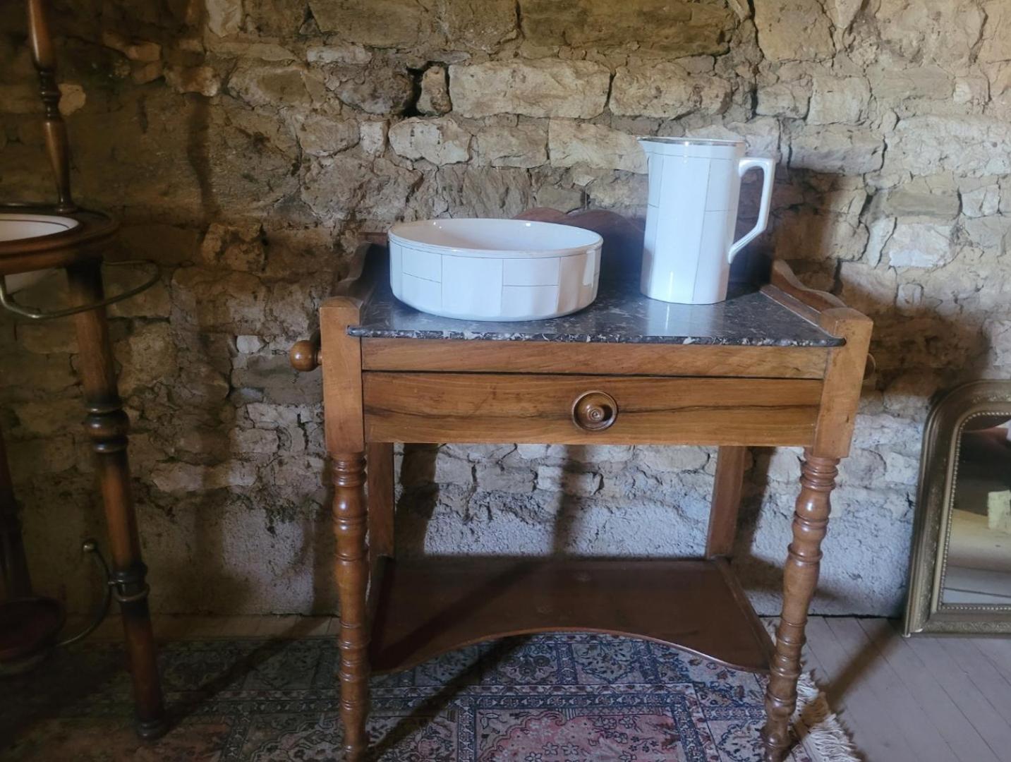 Nuit Insolite, Chambre Au Dessus D'Une Etable La Chapelle-Themer Eksteriør bilde